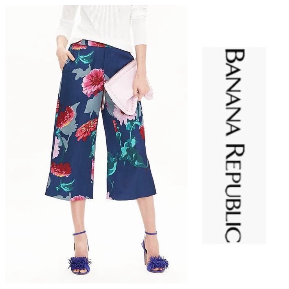 Banana Republic Floral Gaucho Size 6